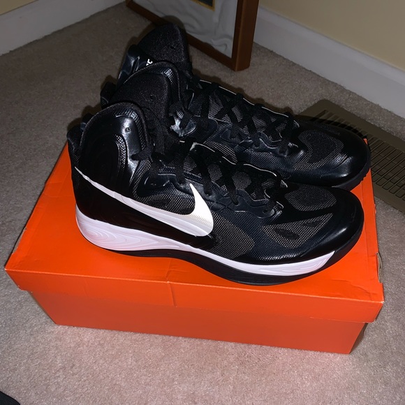 Nike Hyperfuse - Picture 1 of 4